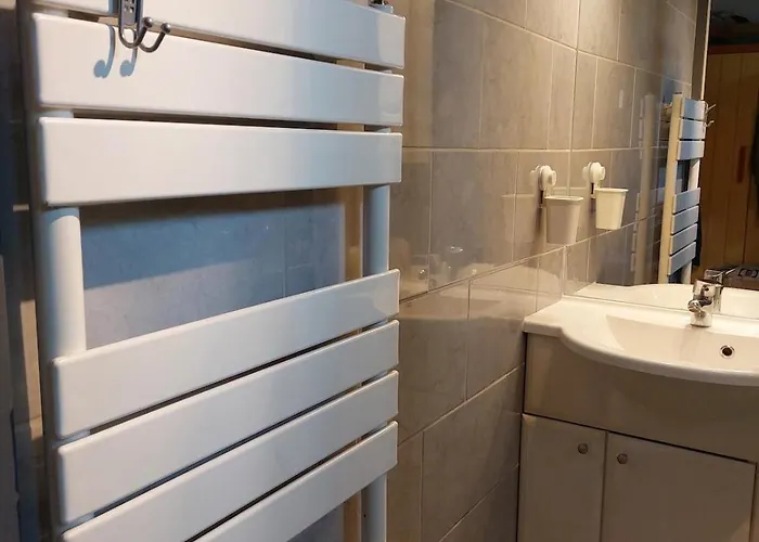 Maison Dans Avec Piscine * سانت باليه سور مير