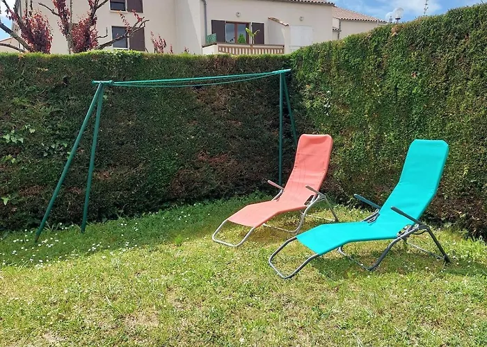 Maison Dans Avec Piscine سانت باليه سور مير