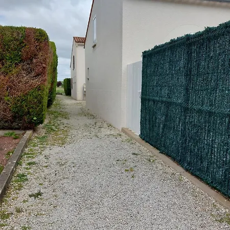 Maison Dans Avec Piscine 생팔레쉬르메르