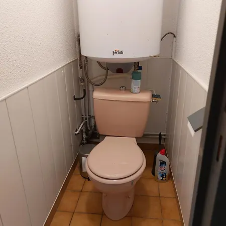 Maison Dans Avec Piscine 펜션