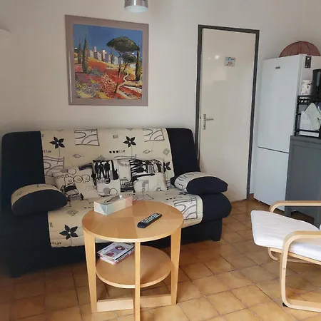 Maison Dans Avec Piscine Holiday home Saint-Palais-sur-Mer