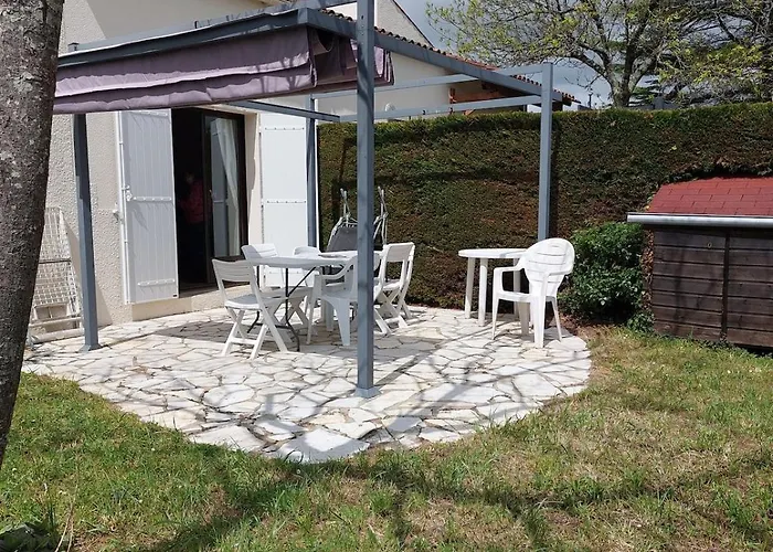 Maison Dans Avec Piscine * 滨海圣帕莱